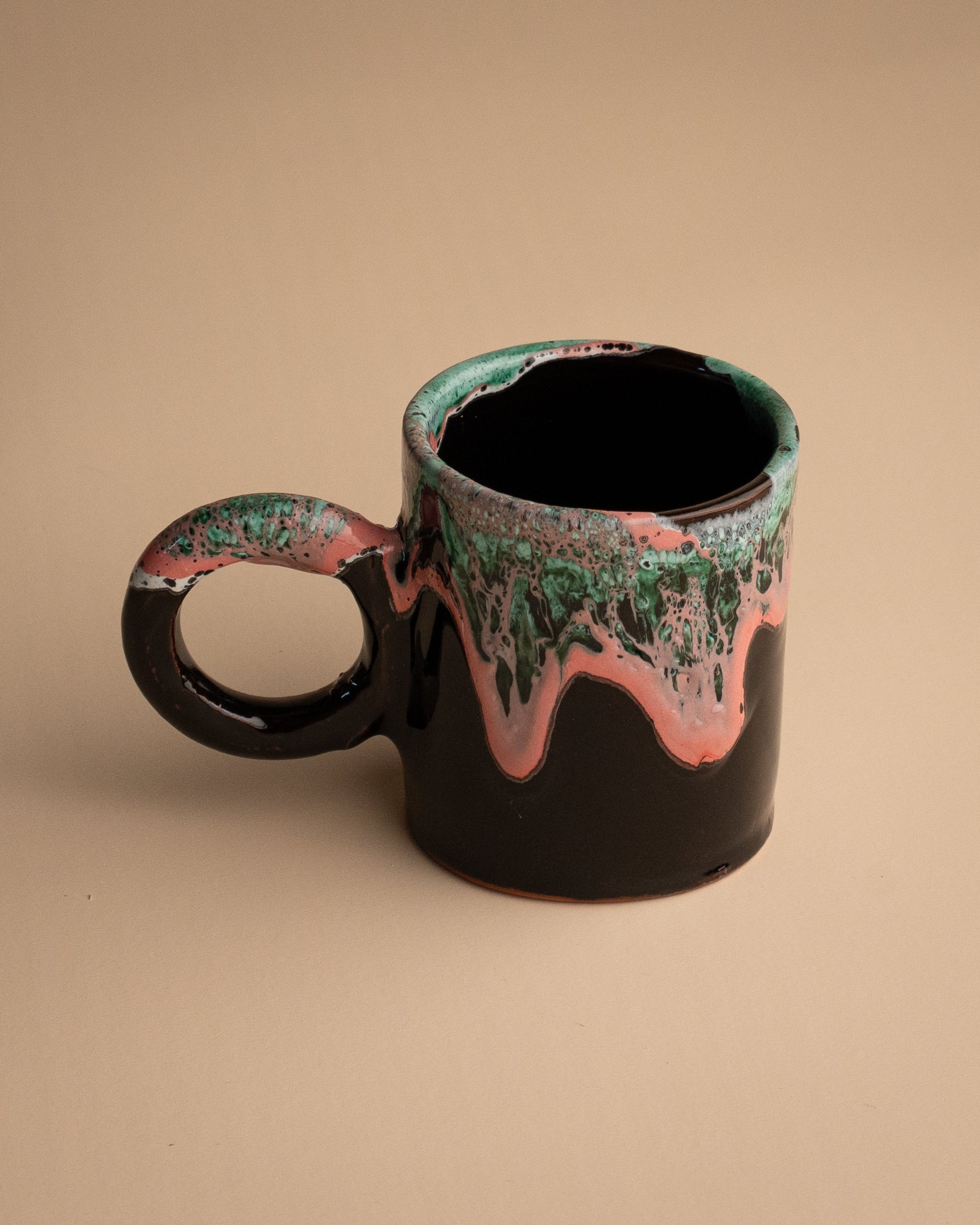 HANDGEMAAKTE MOK – RIHAM