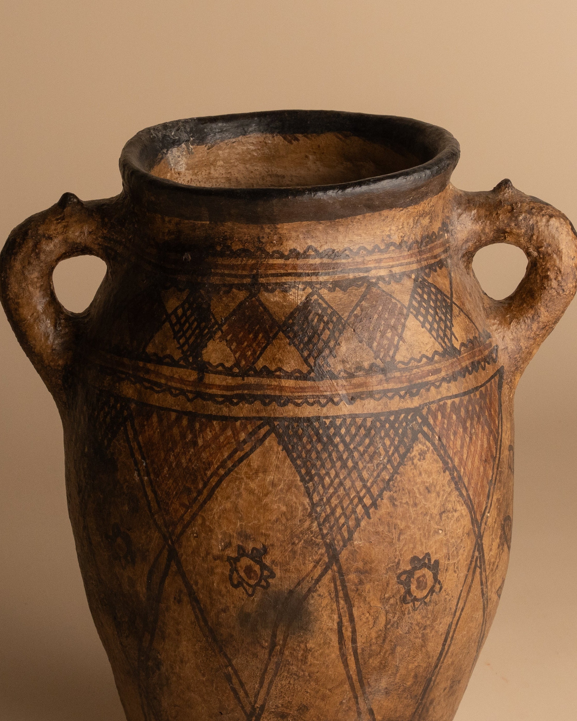 HANDGEMAAKTE VAAS – JEBLIE