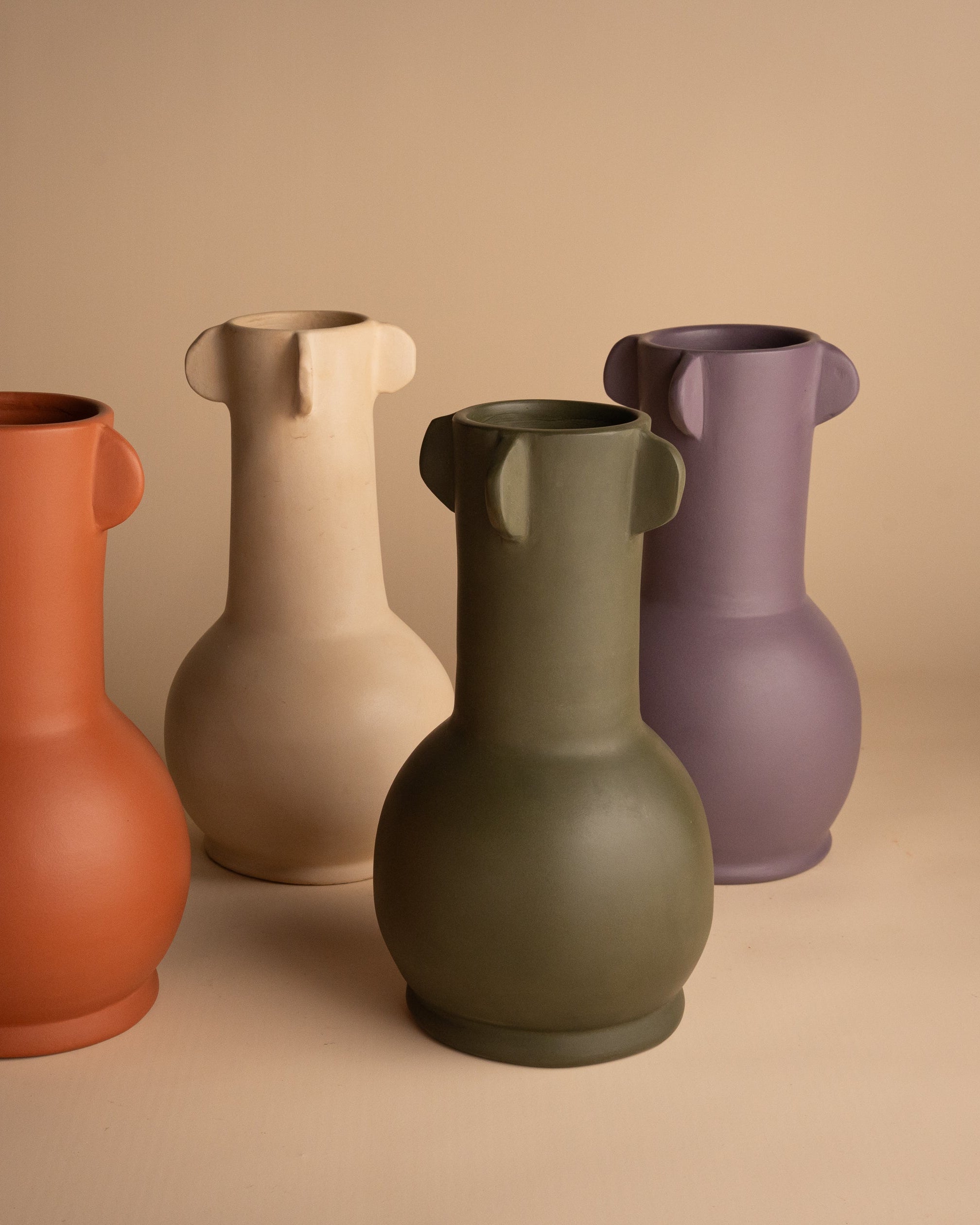 HANDGEMAAKTE VAAS – ARBA