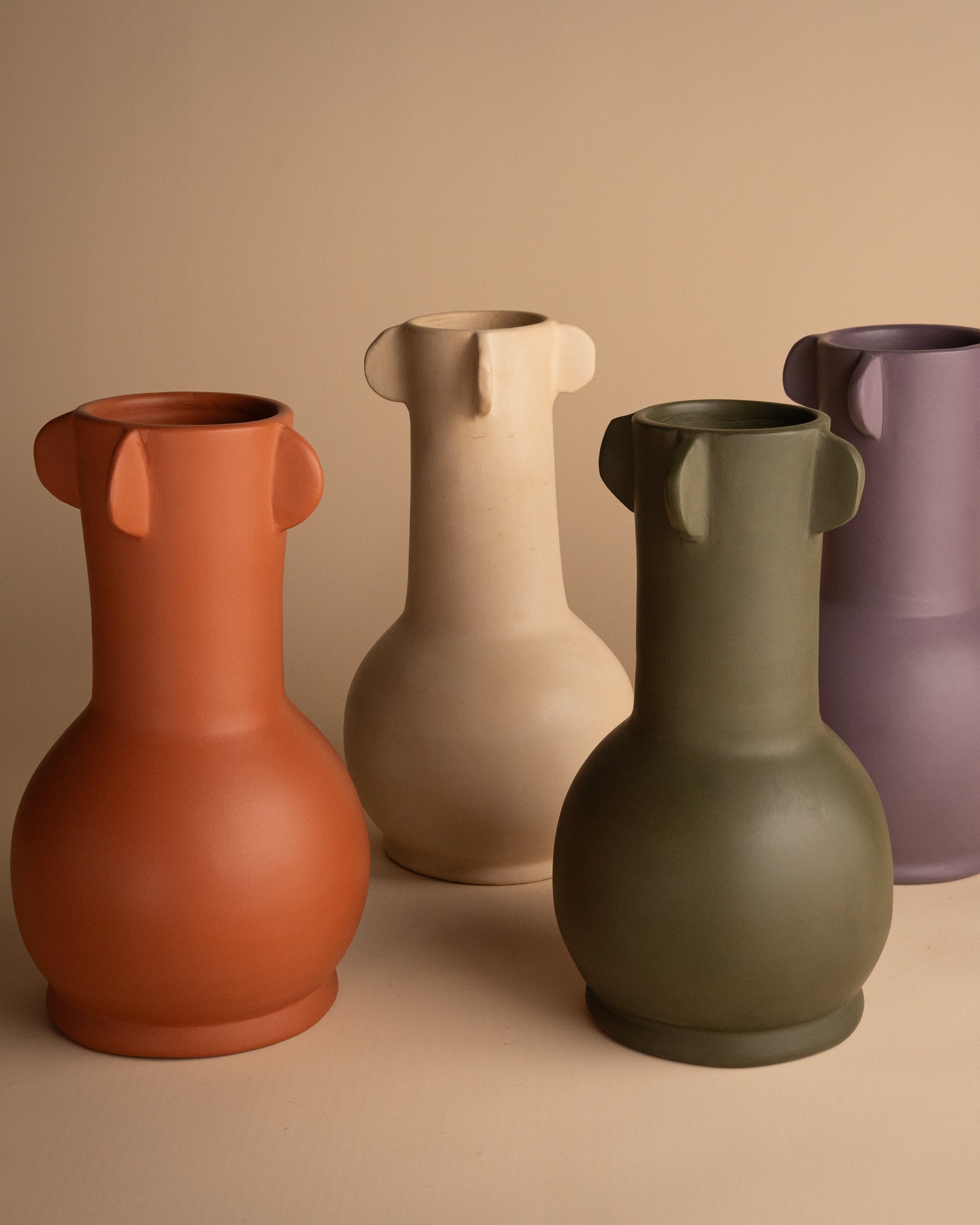 HANDGEMAAKTE VAAS – ARBA