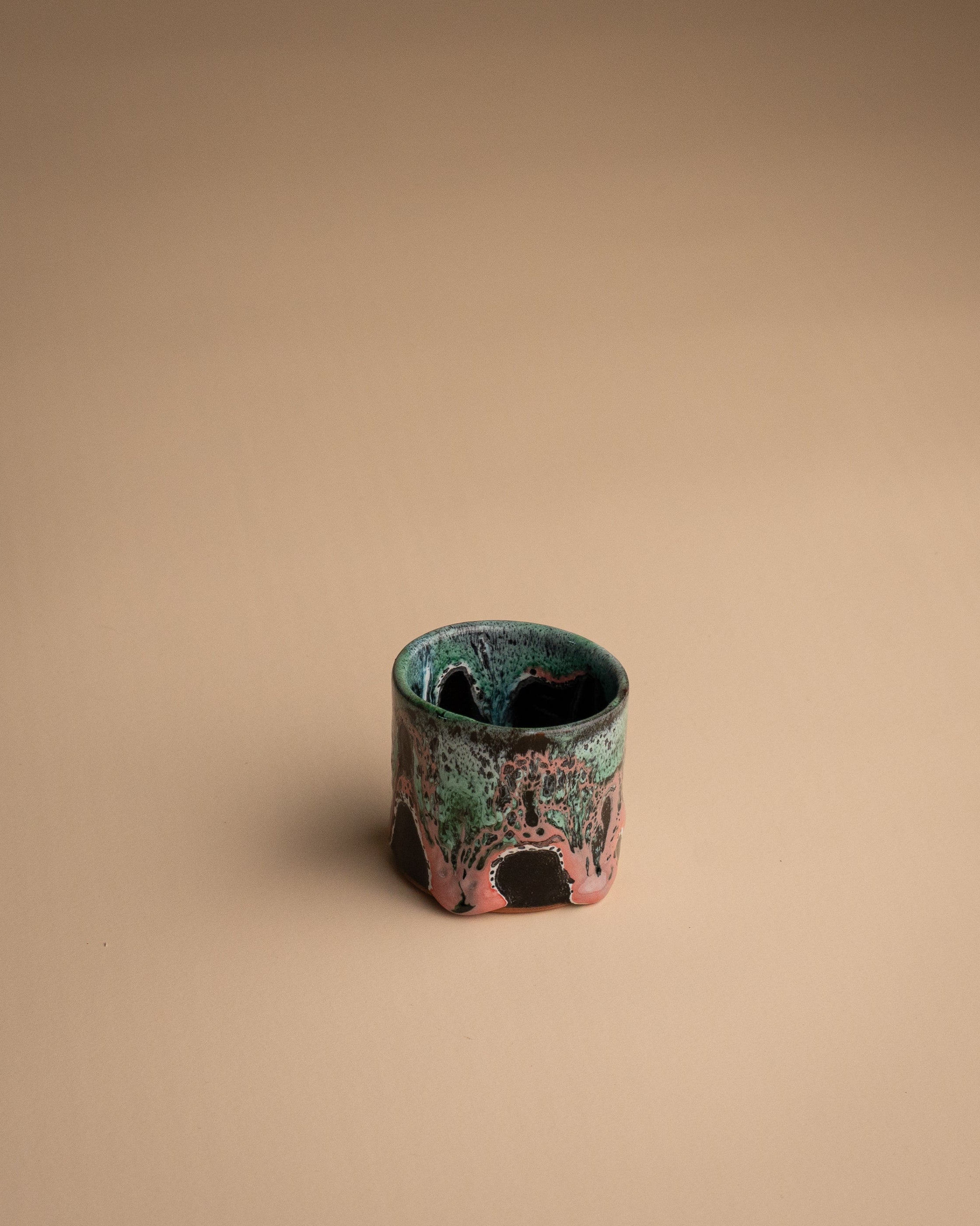 HANDGEMAAKTE MOK – RIHAM