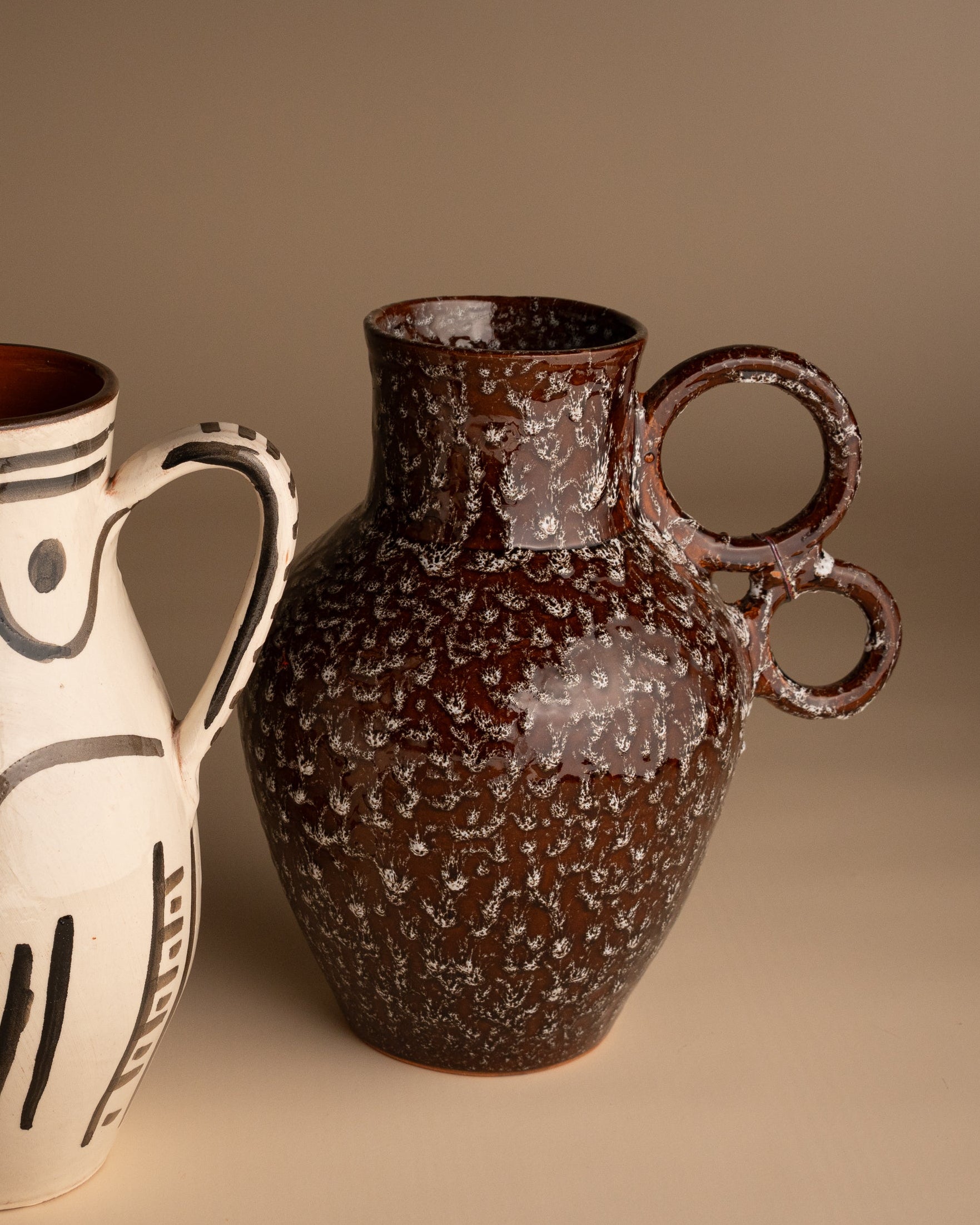 HANDGEMAAKTE VAAS – HARARA