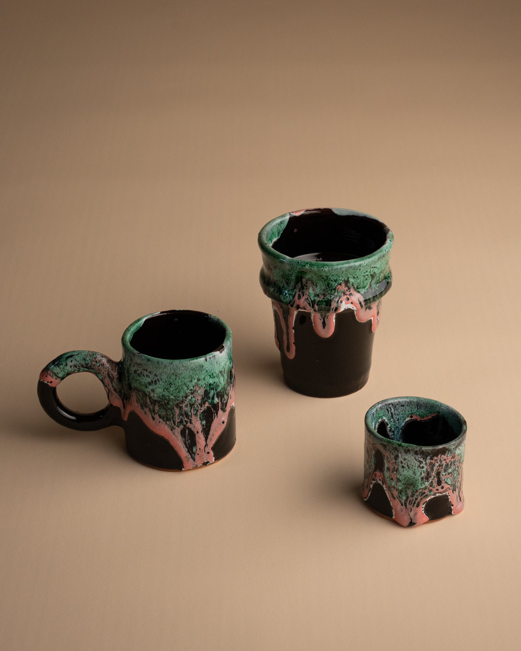 HANDGEMAAKTE MOK – RIHAM