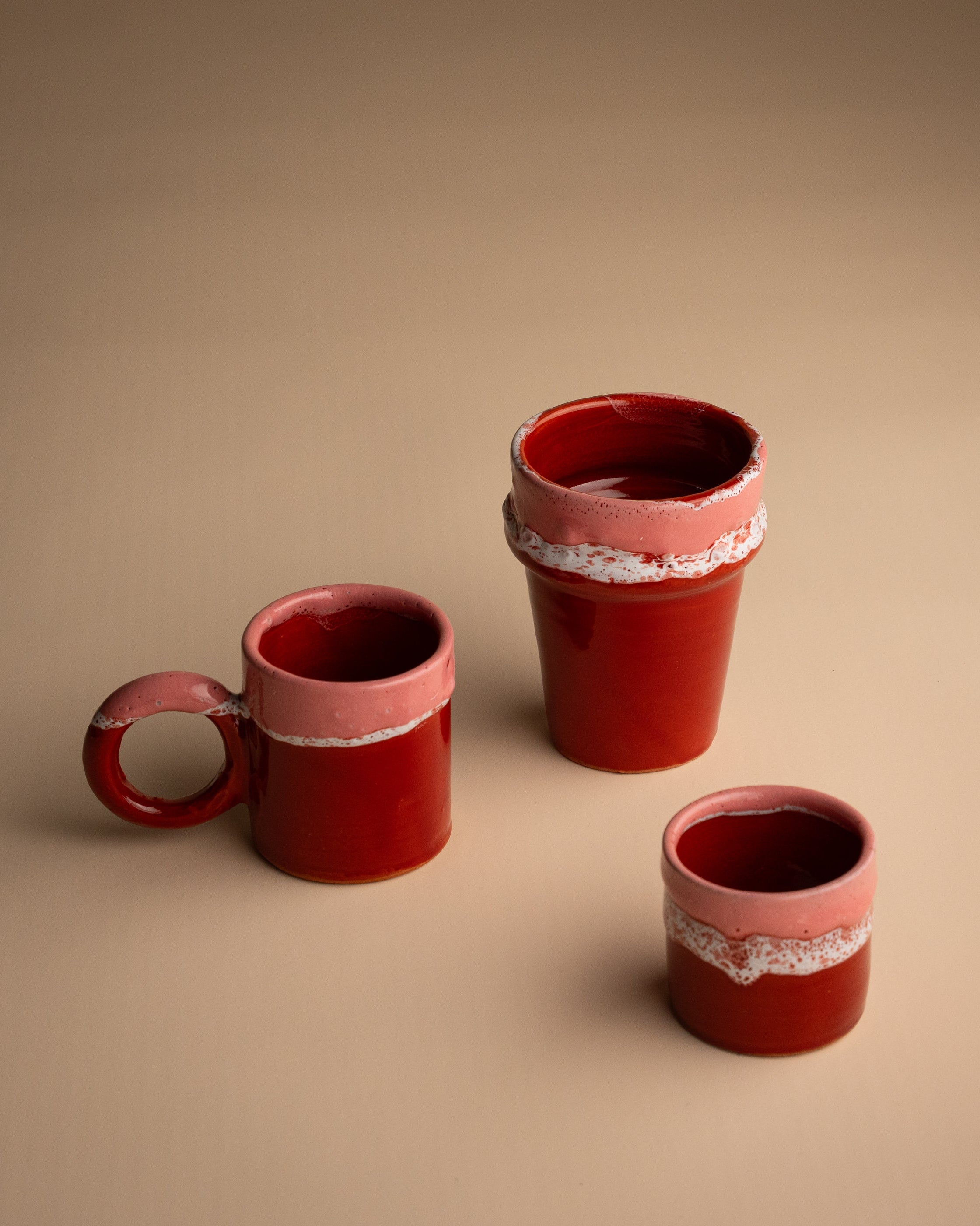 HANDGEMAAKTE MOK MET HANDVAT – WARDA