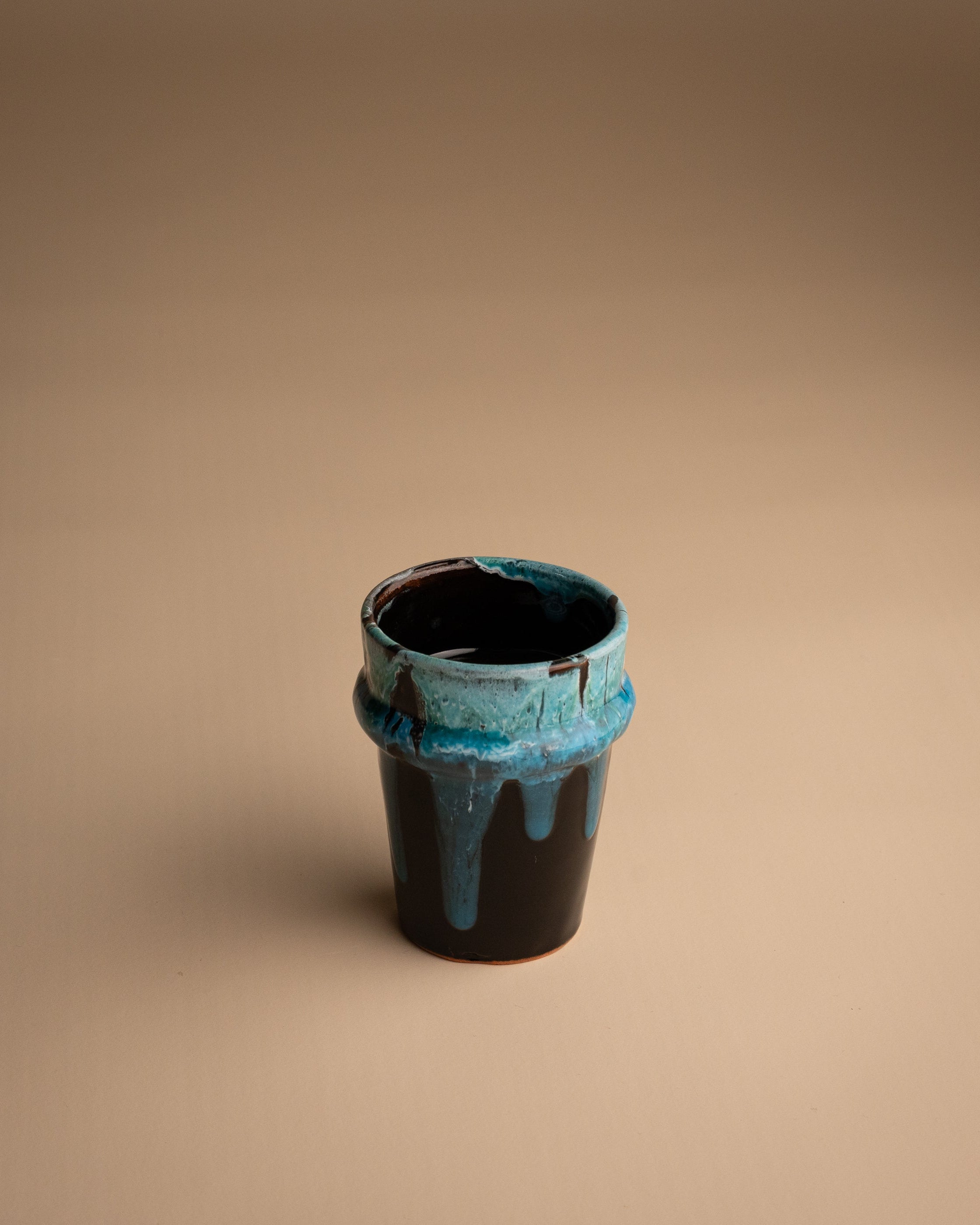 HANDGEMAAKTE MOK – AZRAQ