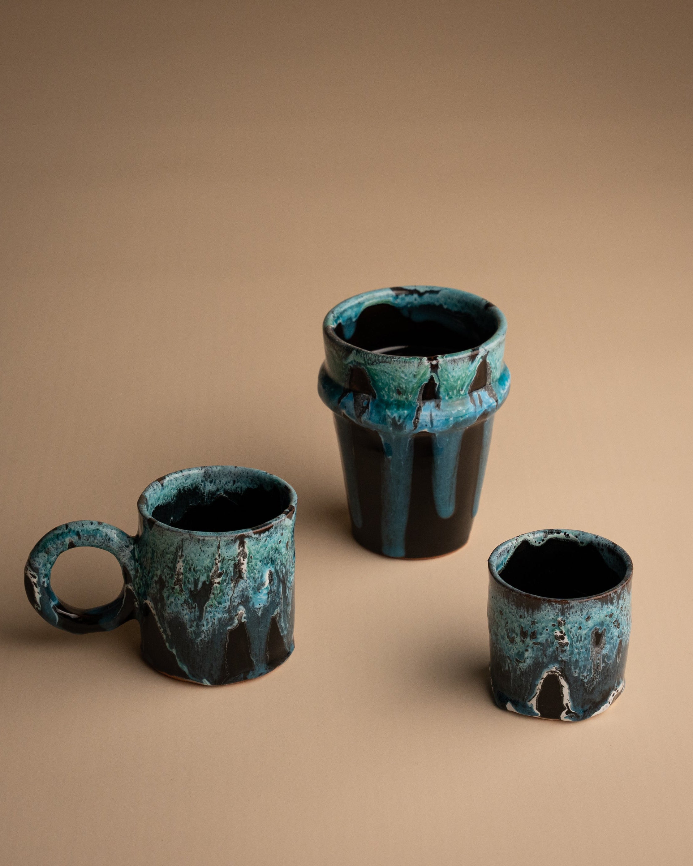 HANDGEMAAKTE MOK – AZRAQ