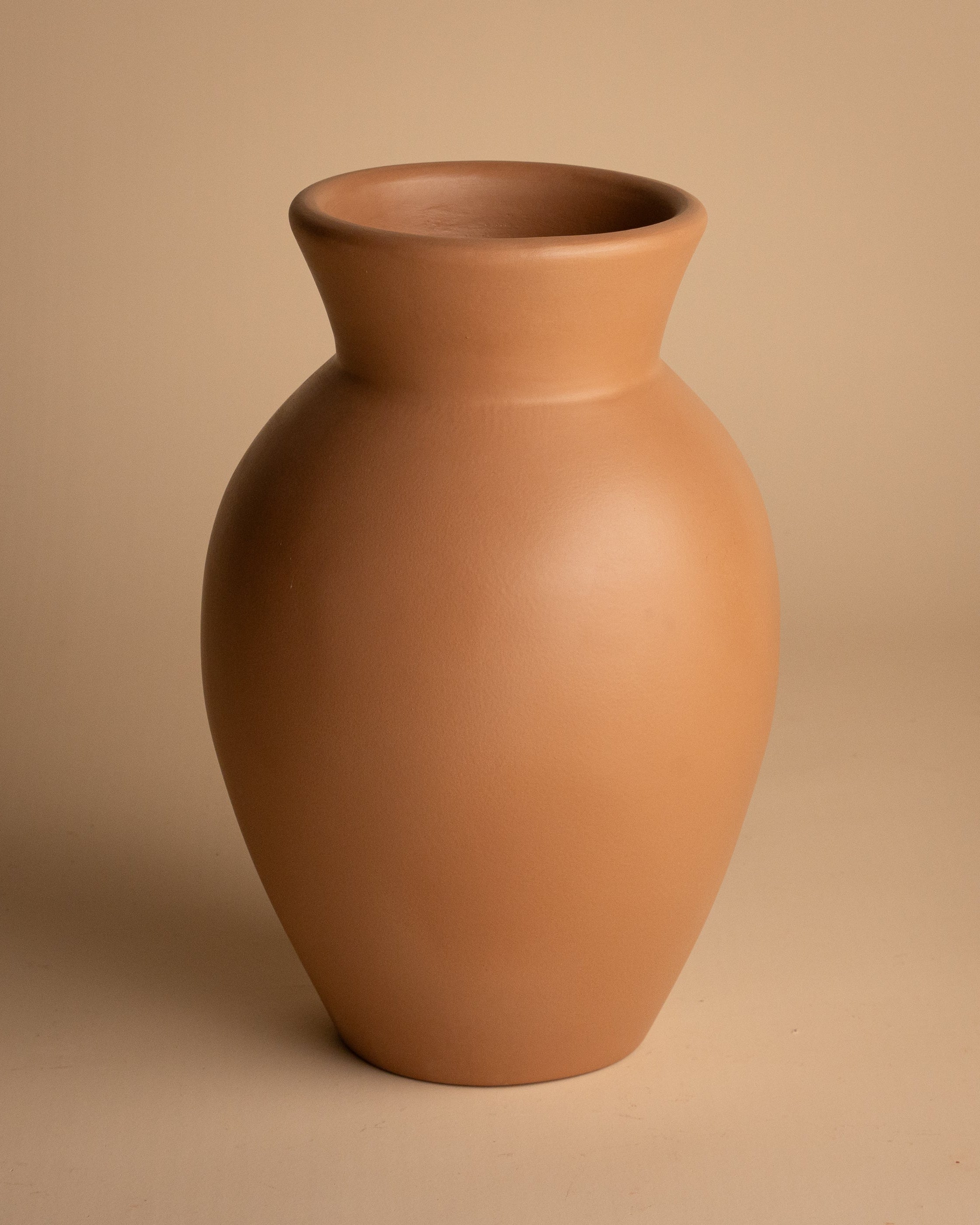 HANDGEMAAKTE VAAS – NAYA