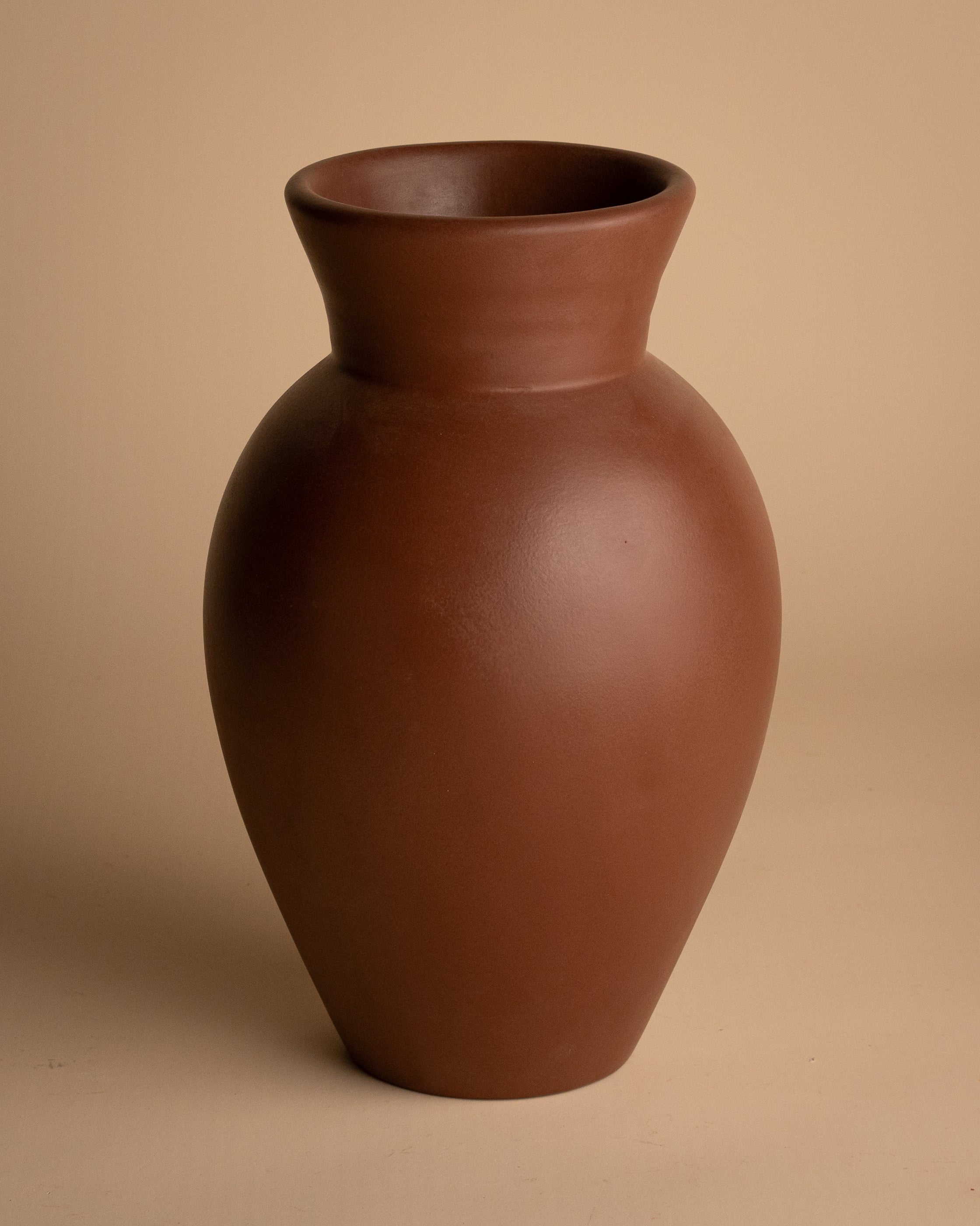 HANDGEMAAKTE VAAS – NAYA