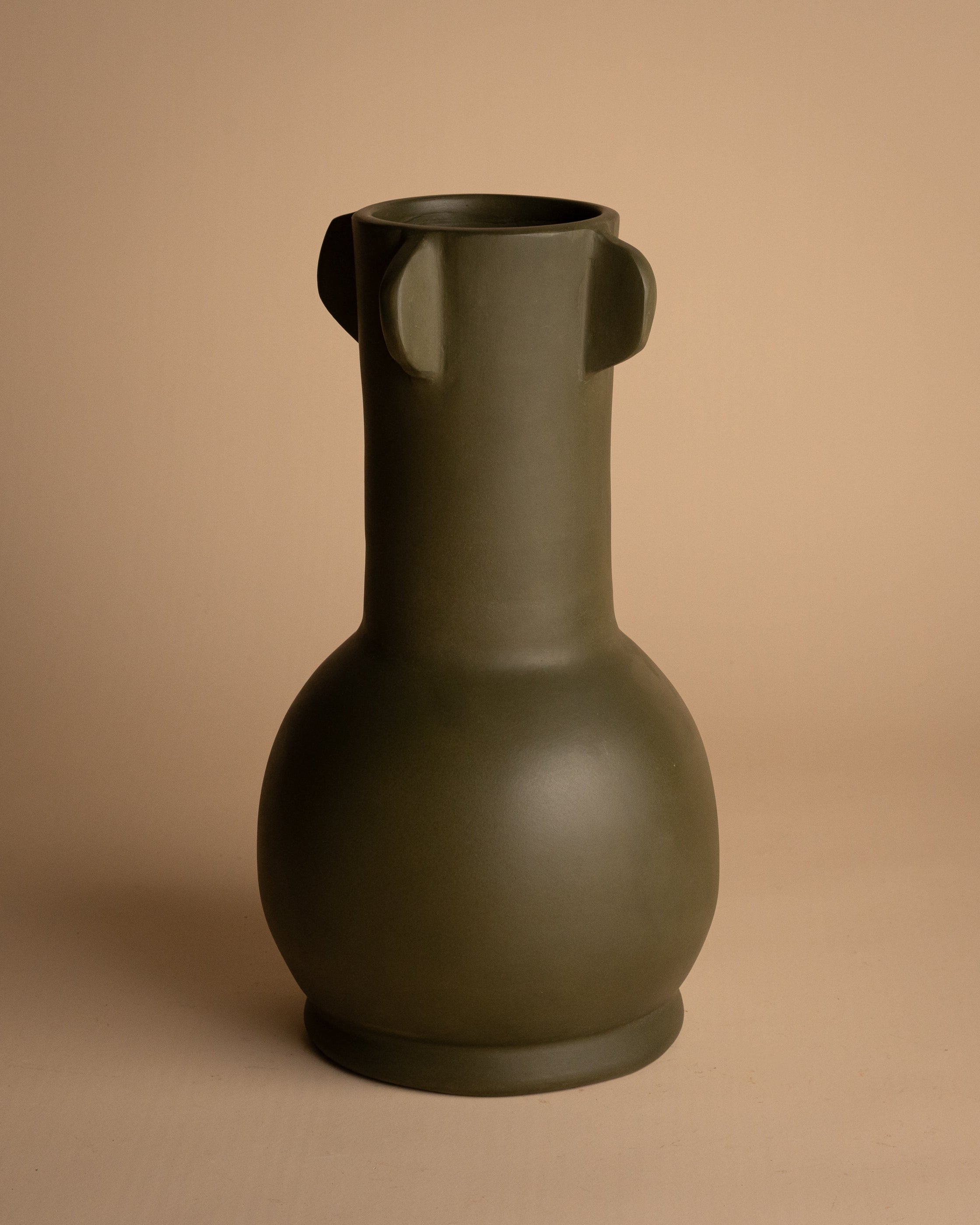 HANDGEMAAKTE VAAS – ARBA