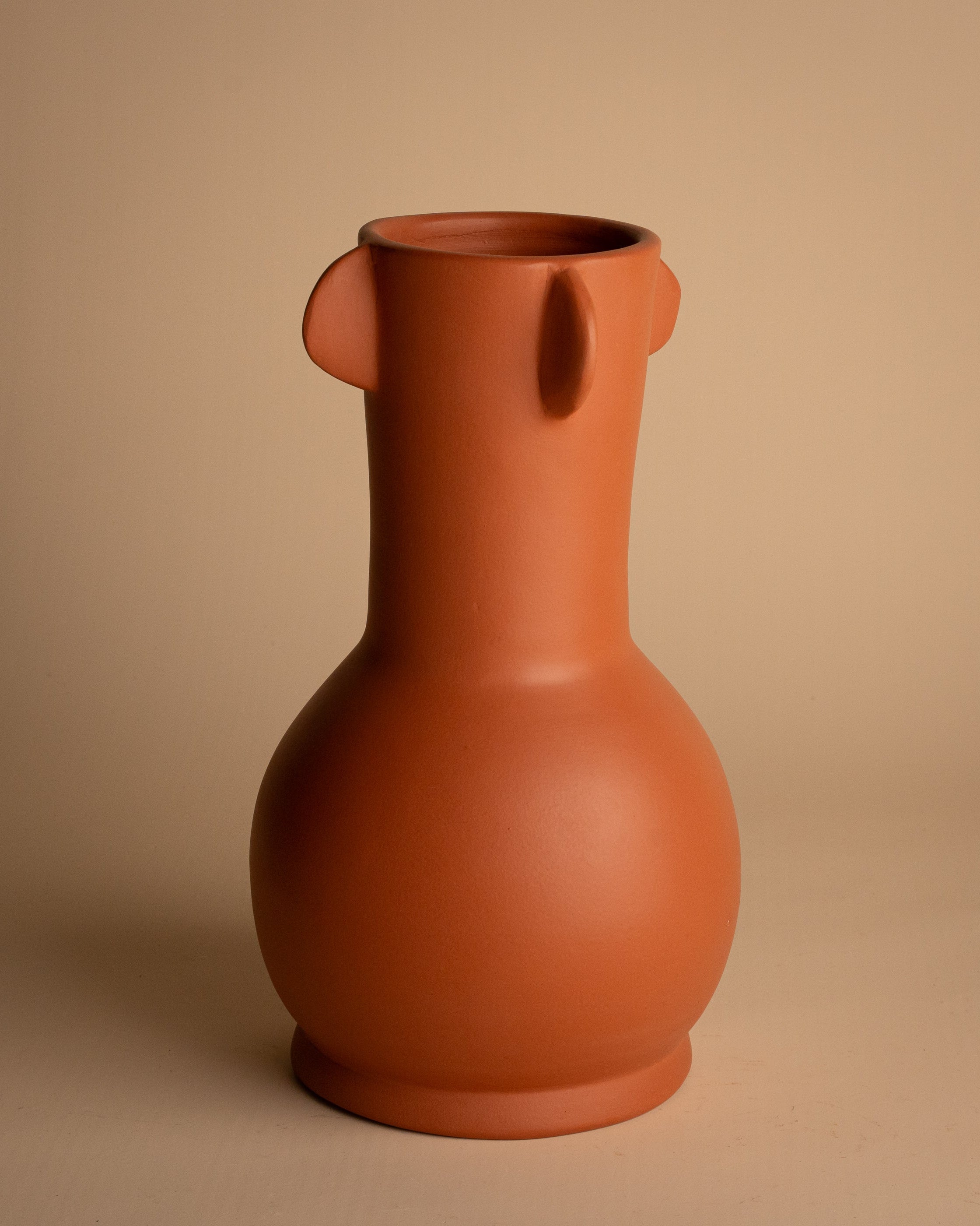 HANDGEMAAKTE VAAS – ARBA