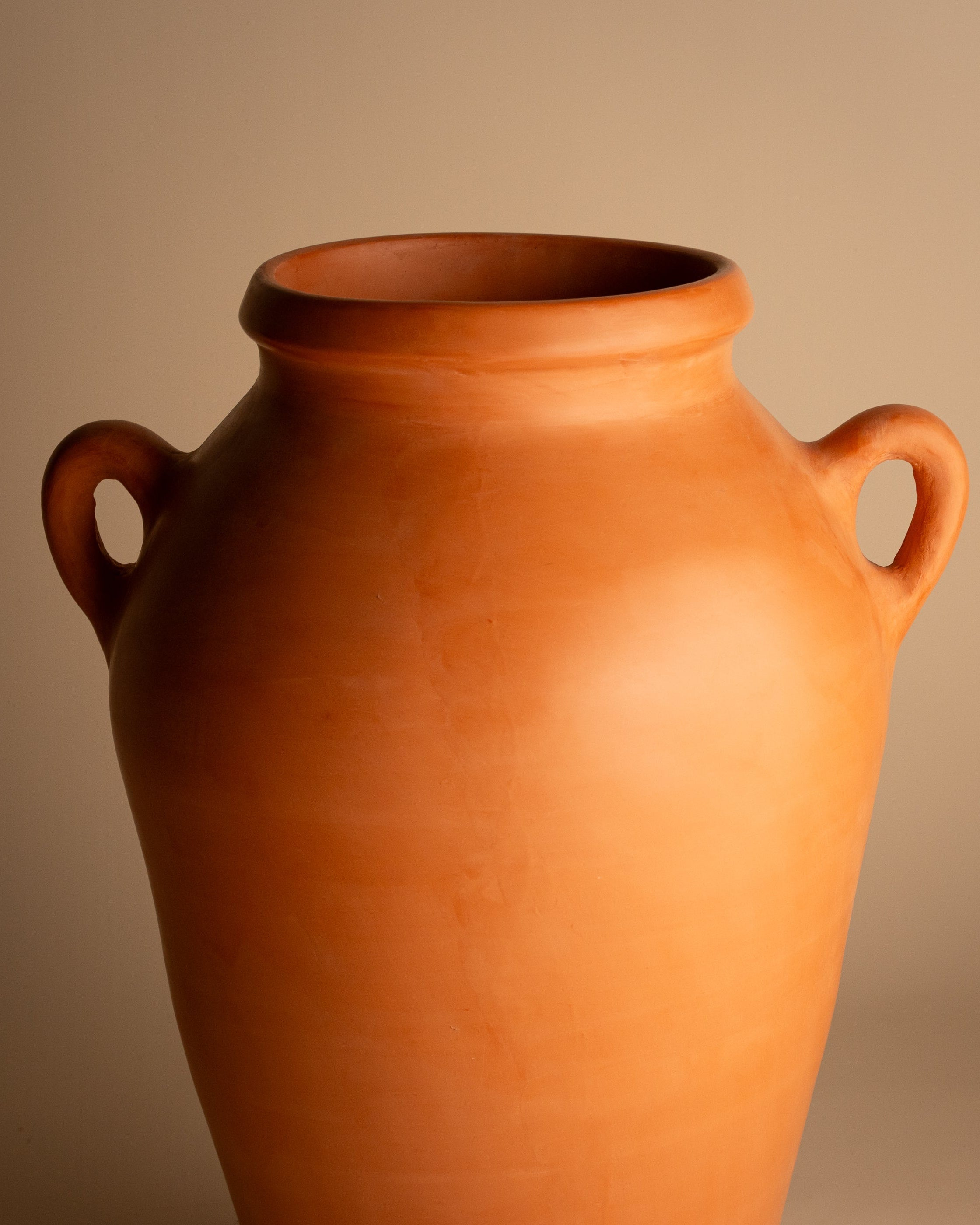 HANDGEMAAKTE (GROTE) VAAS – SILA