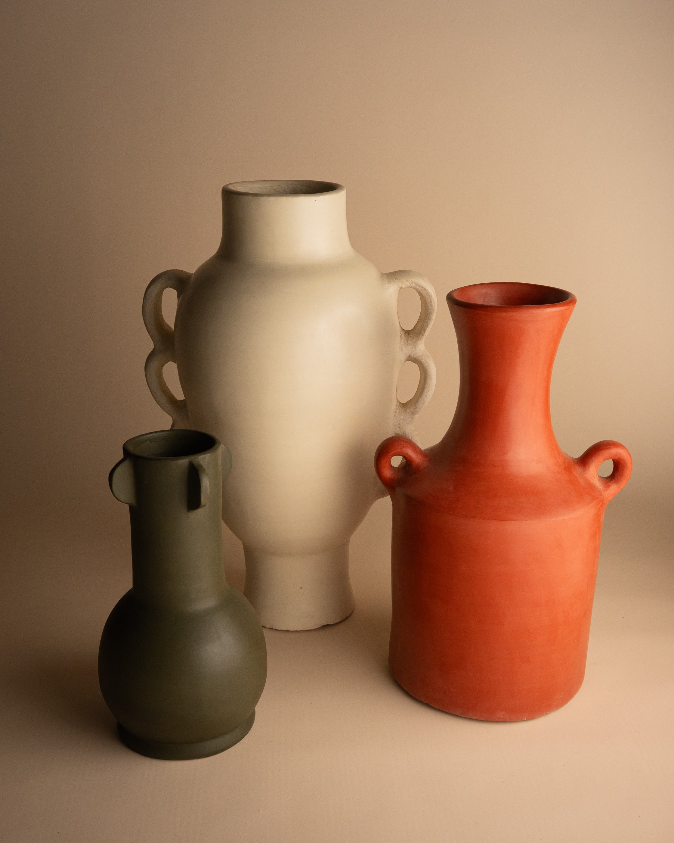 HANDGEMAAKTE (GROTE) VAAS – JADAR