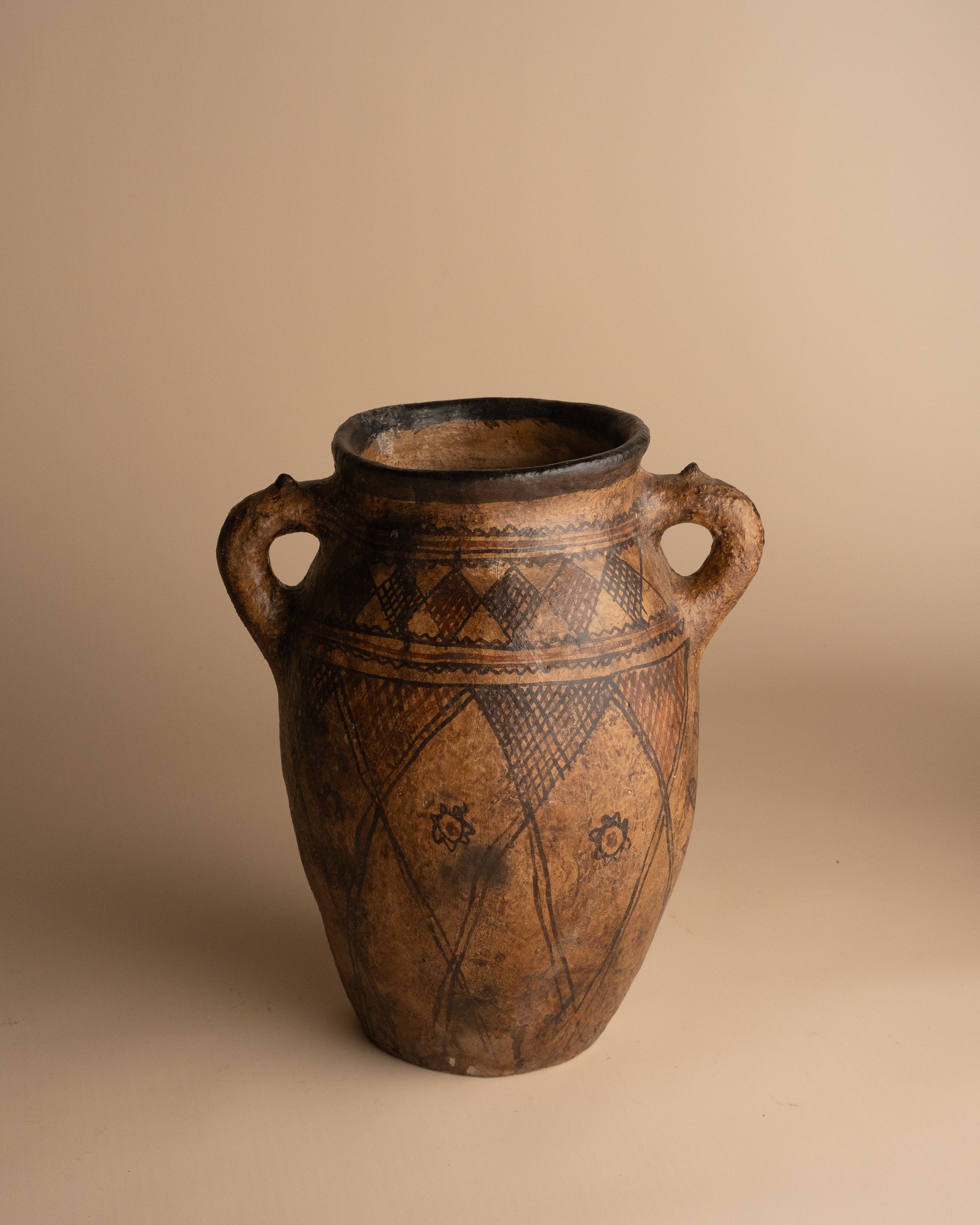 HANDGEMAAKTE VAAS – JEBLIE