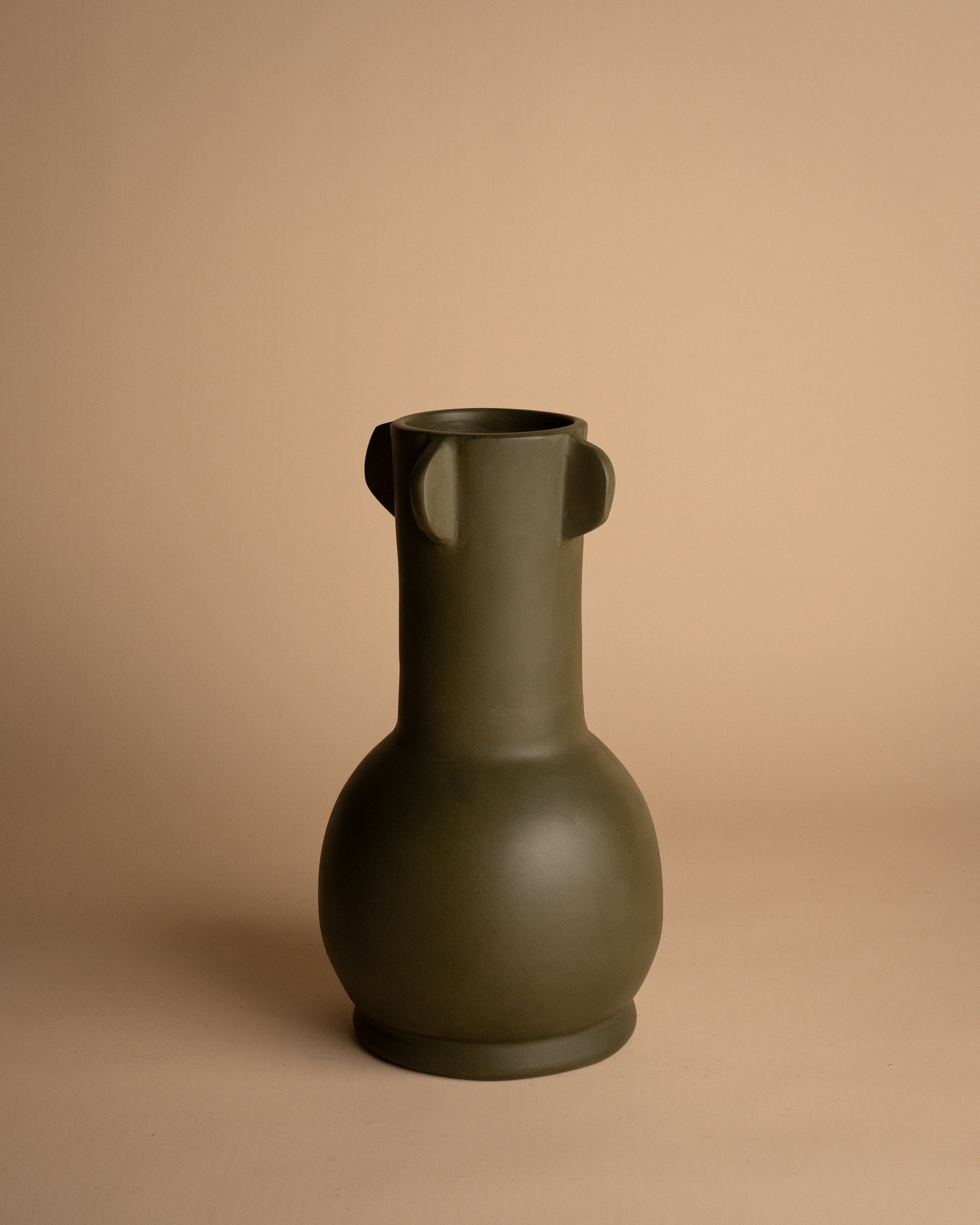 HANDGEMAAKTE VAAS – ARBA