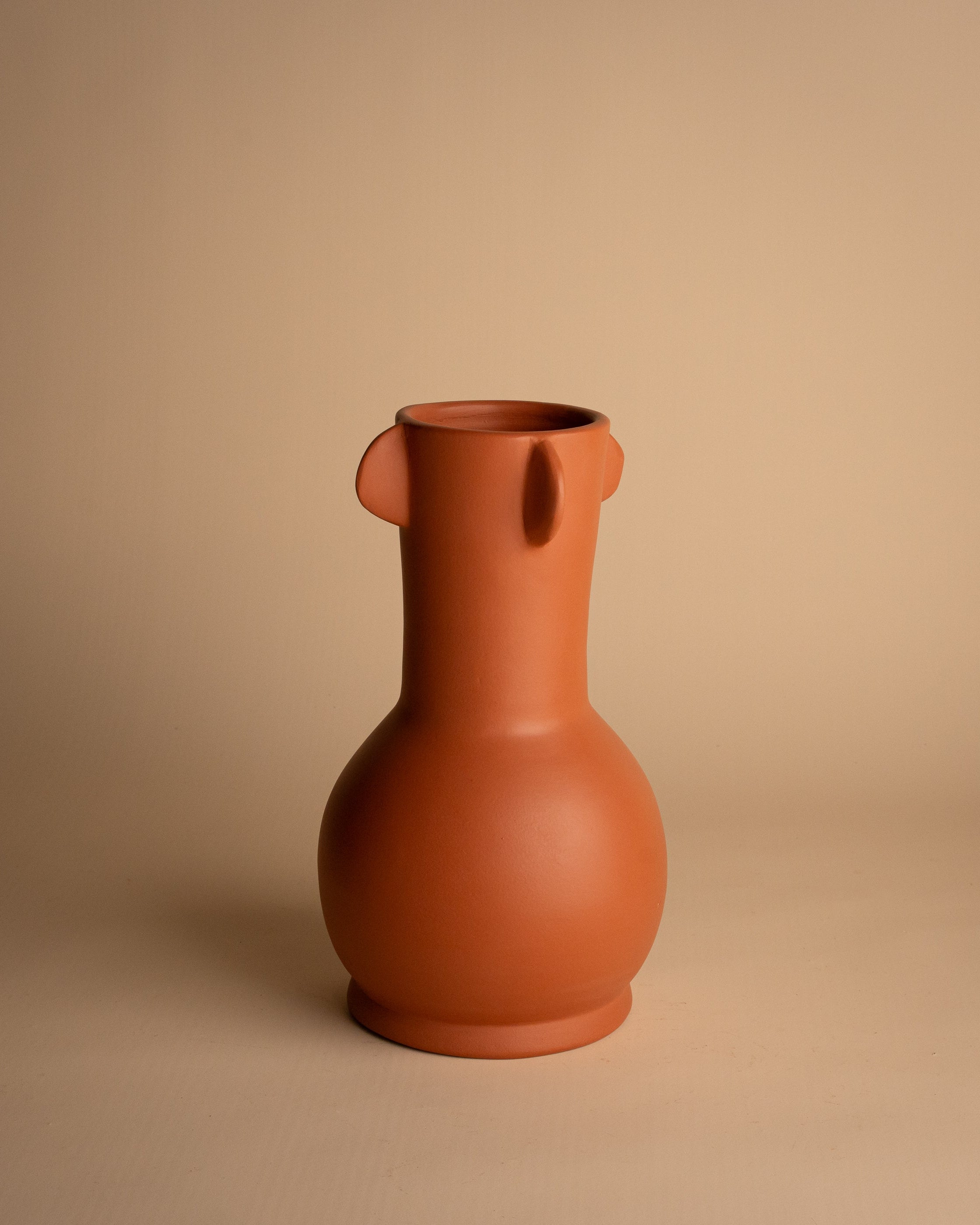 HANDGEMAAKTE VAAS – ARBA