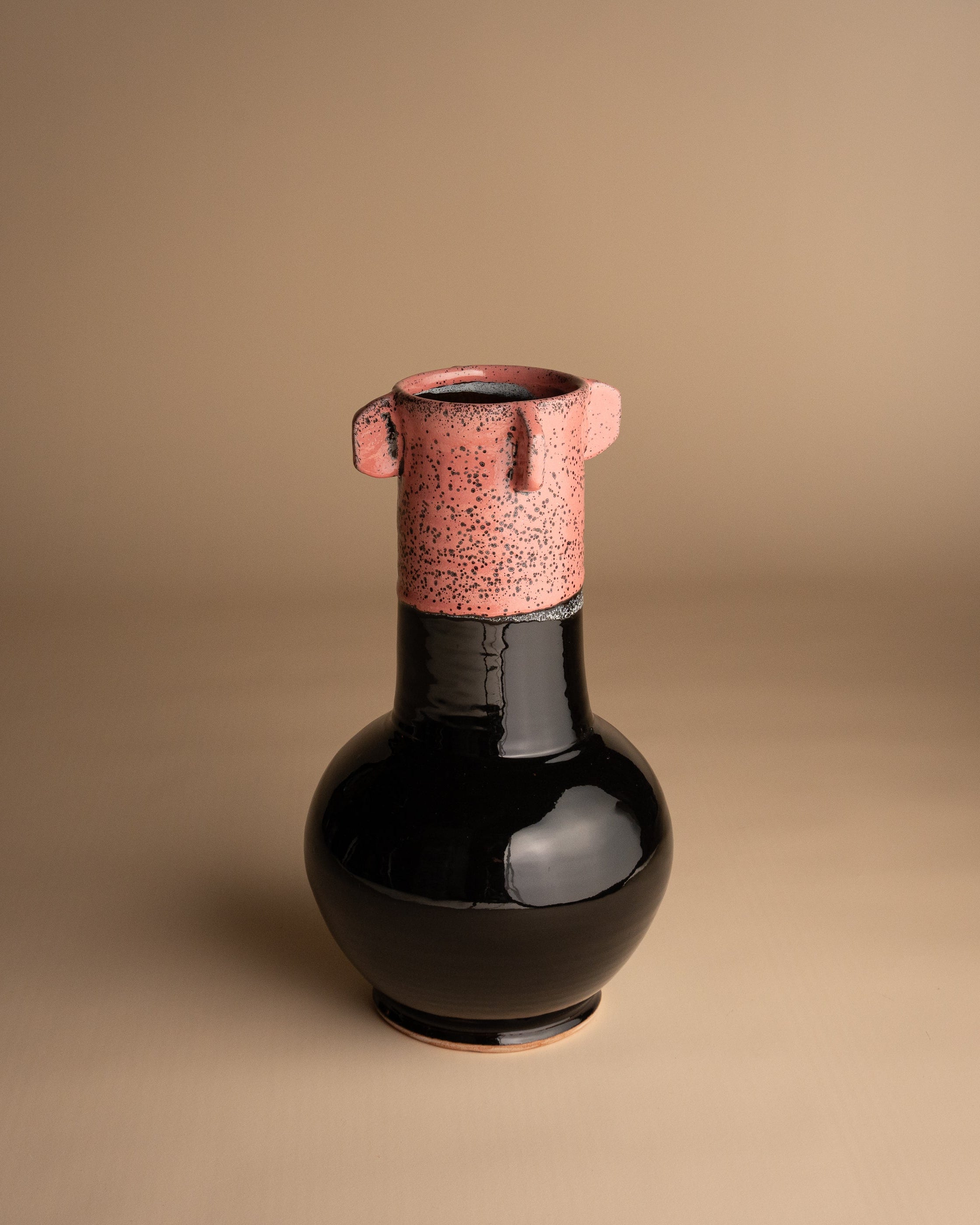 HANDGEMAAKTE VAAS – RIMA