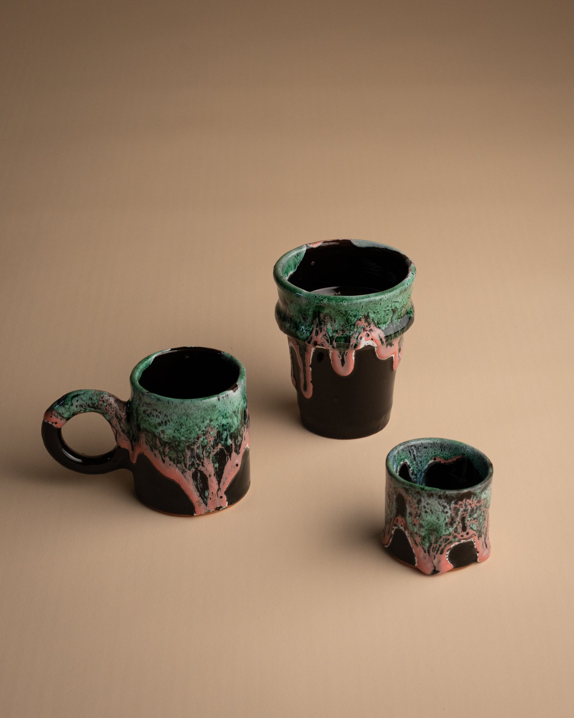 HANDGEMAAKTE MOK – RIHAM