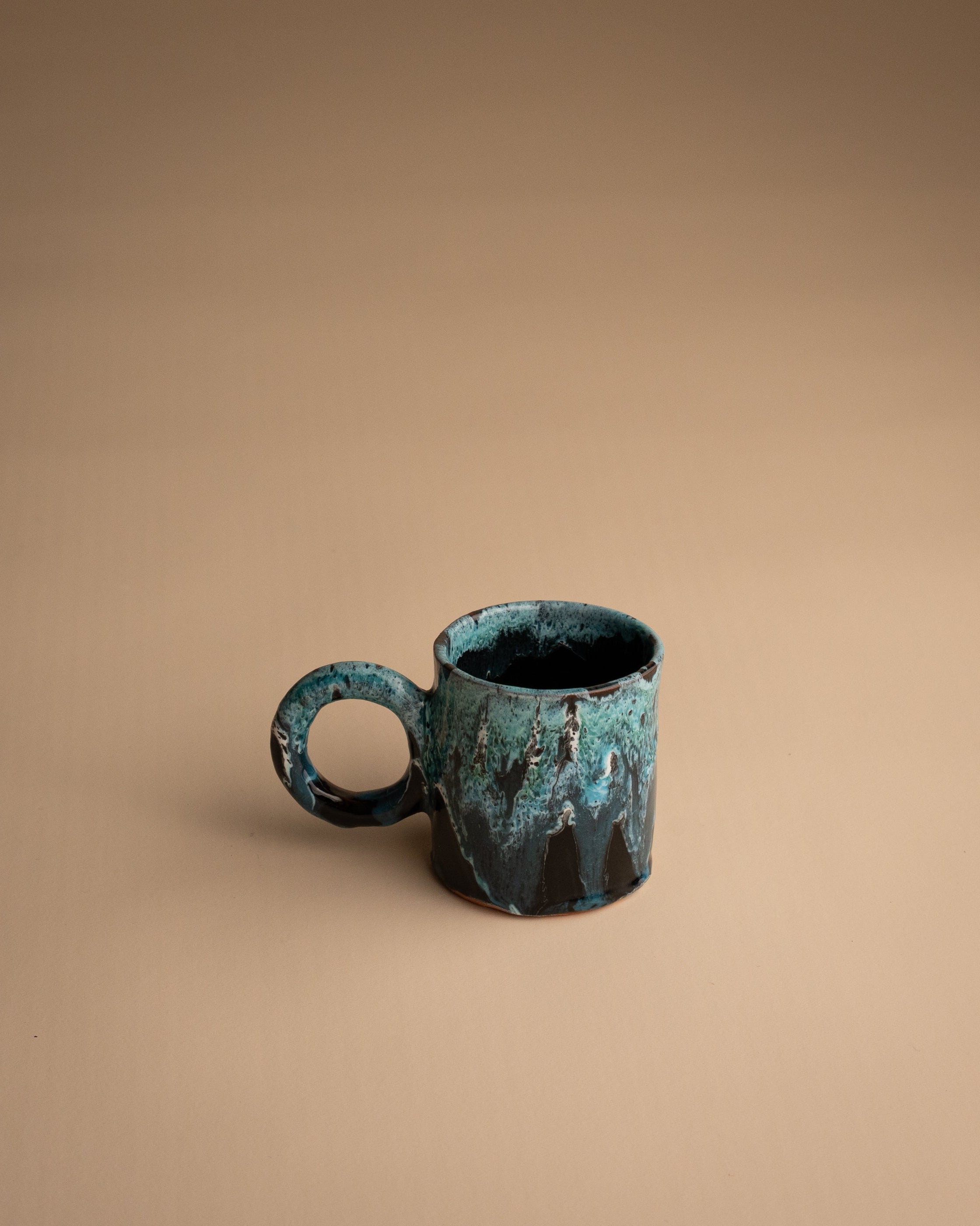 HANDGEMAAKTE MOK – AZRAQ